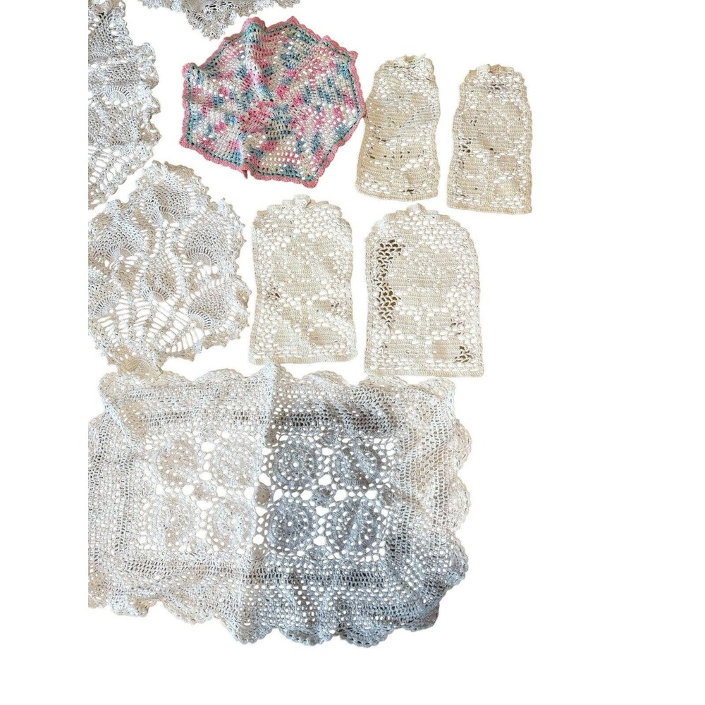 Vintage Crochet Doilies Lot Of 15 Various Sizes Dainty Wedding Country Cottage - Picture 5 of 7
